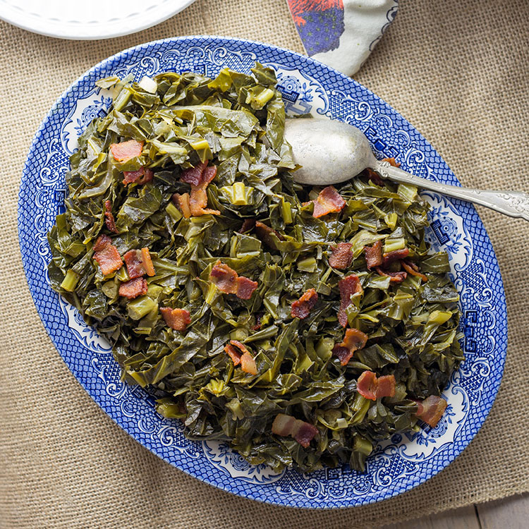 What do collard greens taste like